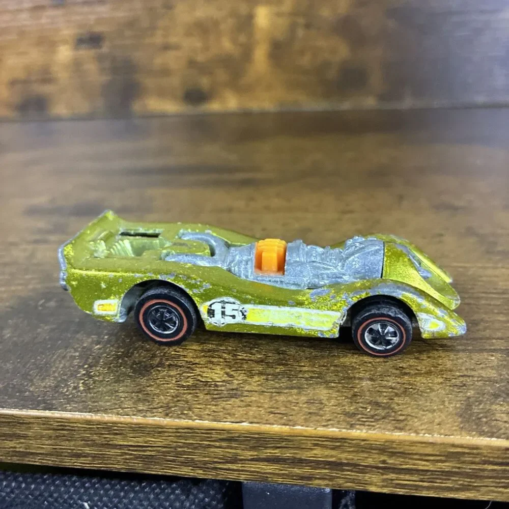 Hot Wheels 1970 Redline YELLOW JET THREAT